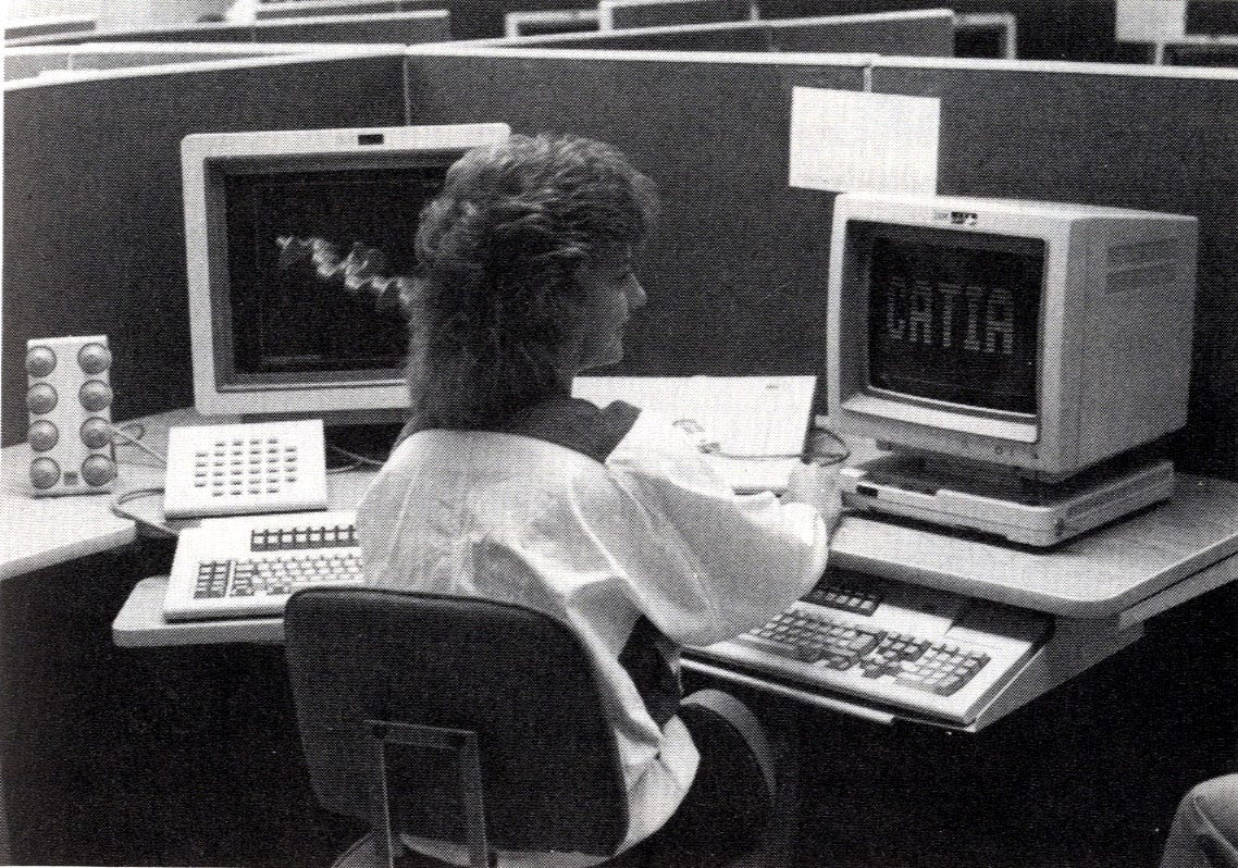 TechGraphics03.jpg TechGraphics03.jpg