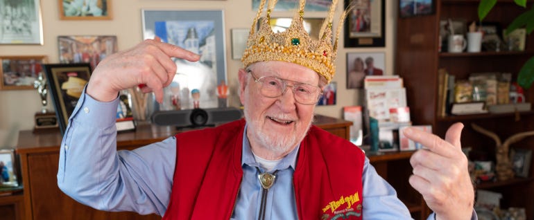 Bob Moore Crowned Whole Grain King by the Whole Grains Council - Bob's Red  Mill