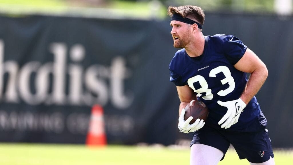 El TE Dalton Schultz entrenando con los Texans 2023 El TE Dalton Schultz entrenando con los Texans 2023