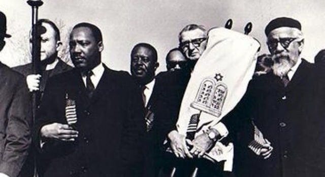 Rev. Martin Luther King, Jr., and Rabbi Abraham Joshua Heschel march  together for civil rights. An unknown—but respectable—man carries a Torah  scroll. : r/Judaism