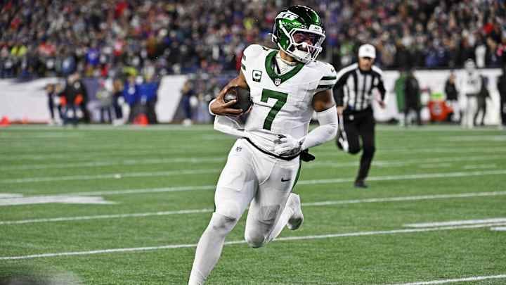 Justin Fields' Standing With Jets Revealed Before Free Agency