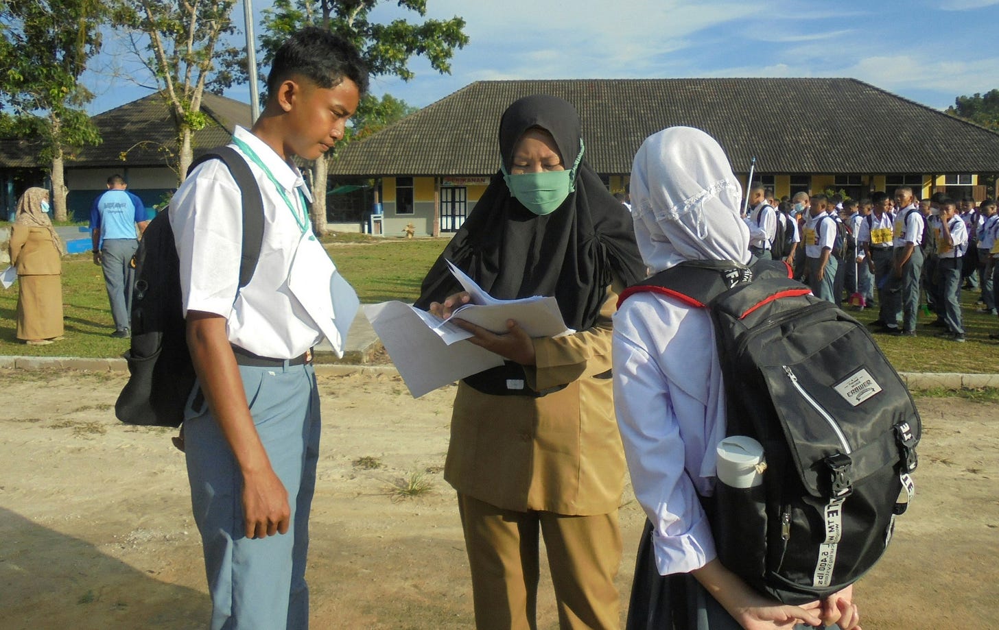 YouGov survey: While politicians and celebrities are seen as the most overpaid, essential workers like farmers and teachers are viewed as Indonesia’s most undervalued. YouGov survey: While politicians and celebrities are seen as the most overpaid, essential workers like farmers and teachers are viewed as Indonesia’s most undervalued.