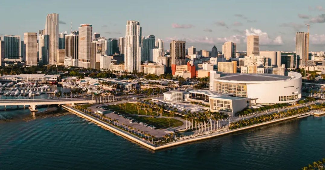 Downtown Miami - Photo by Alejandro Luengo