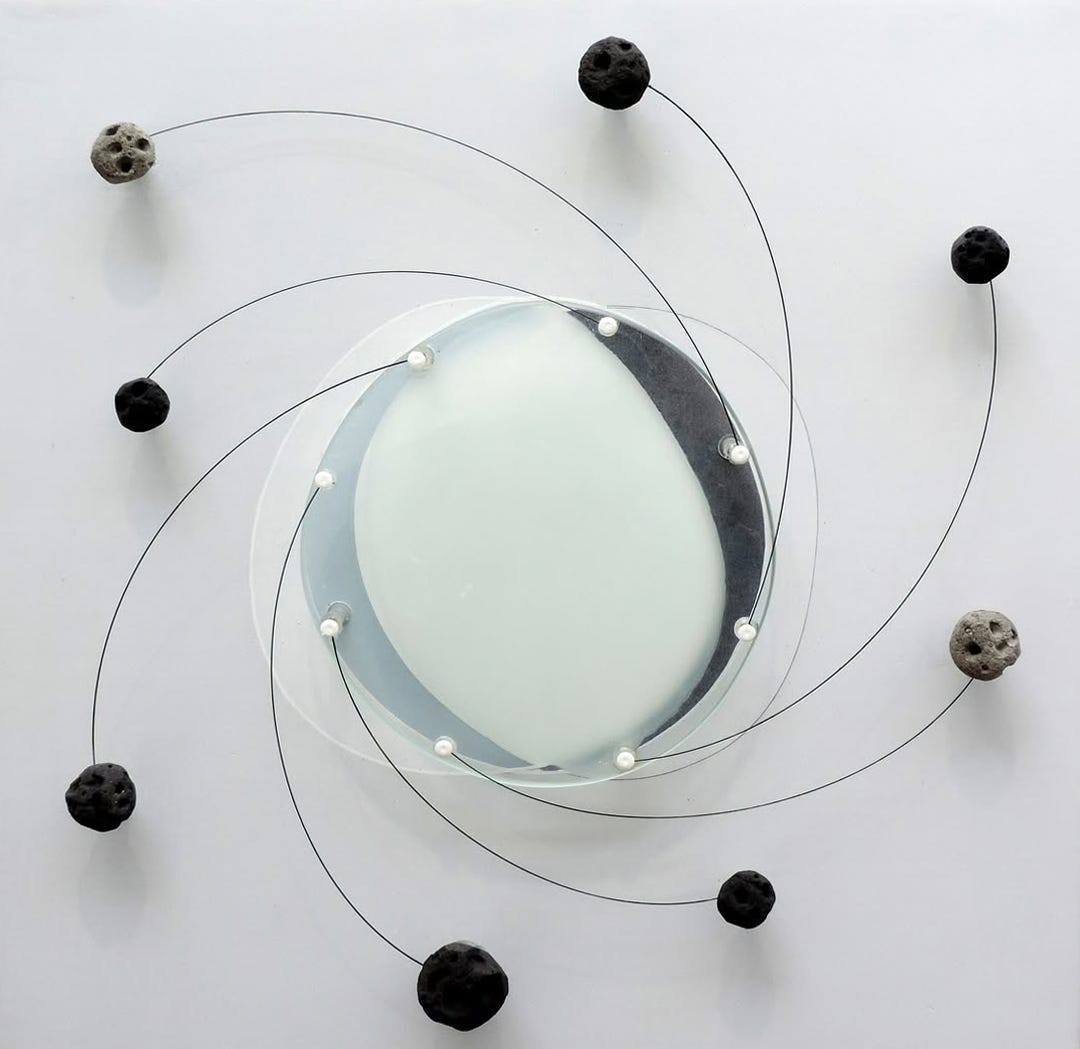 Haruhiko Sunagawa, Spiral (Diffusion), (glass, lava stone, plexiglass), 2015 [Galerie Denise René, Paris. © Estate of Haruhiko Sunagawa]