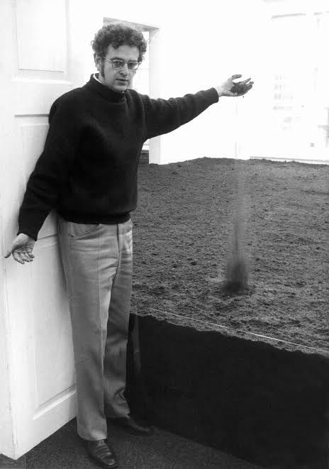 Walter De Maria, Artist on Grand Scale, Dies at 77 - The New York Times