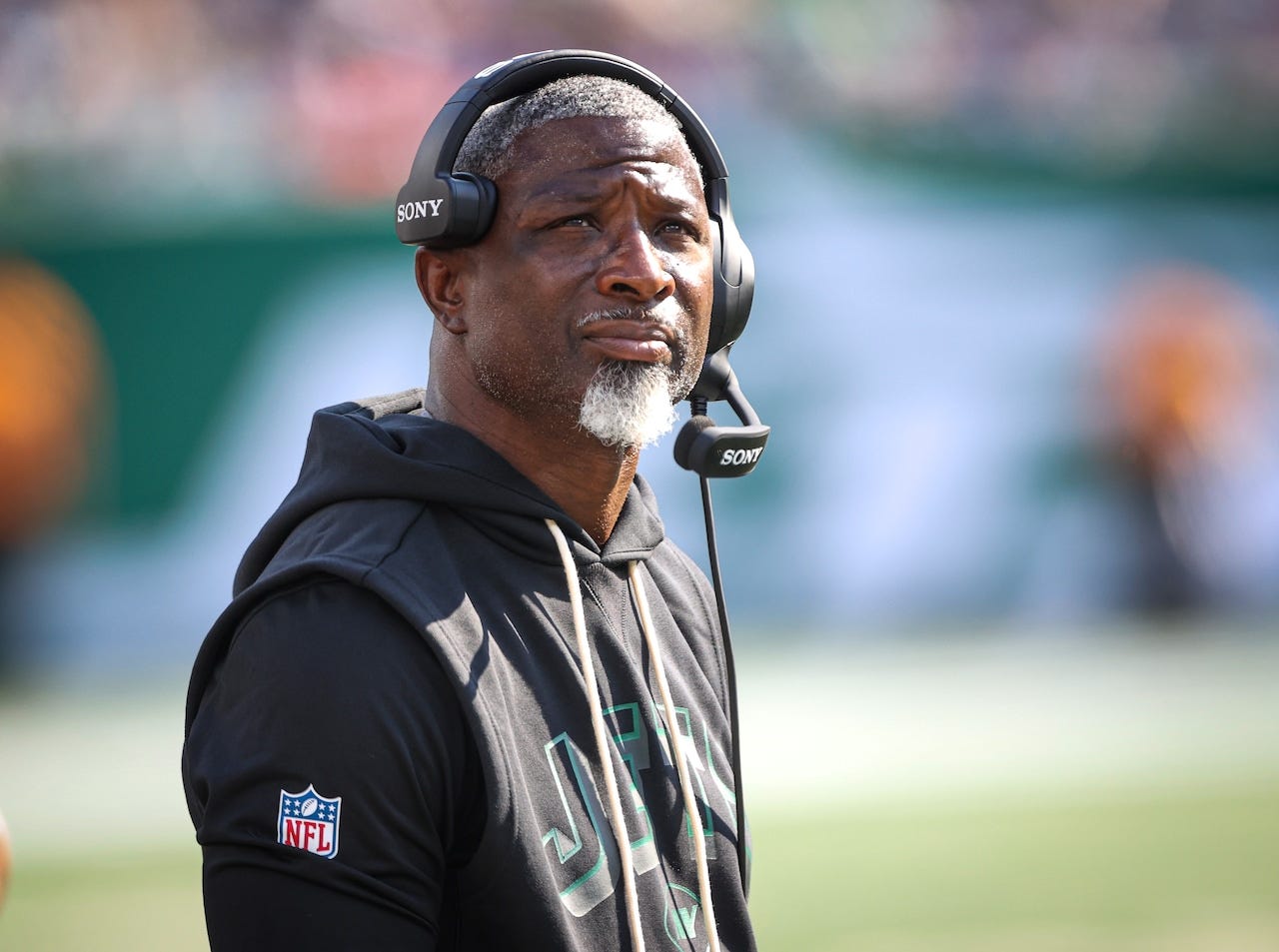 Jets fall to 0-7, Aaron Glenn benches quarterback after insisting he  wouldn't - mlive.com