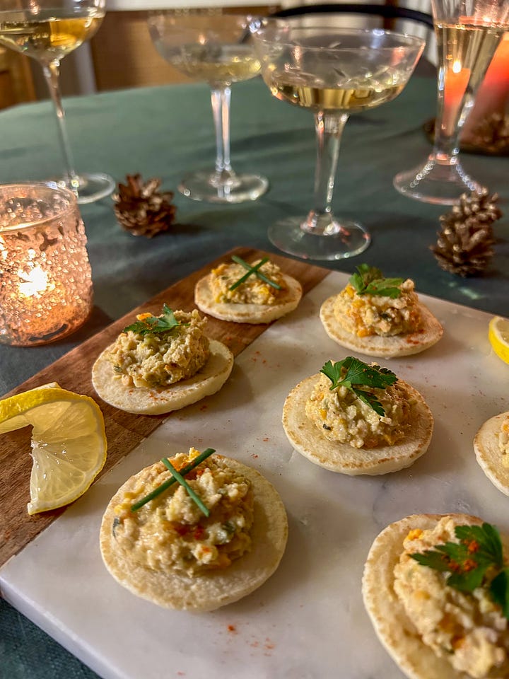 Different appetizers and French hors d'oeuvres ideas for an apéro party