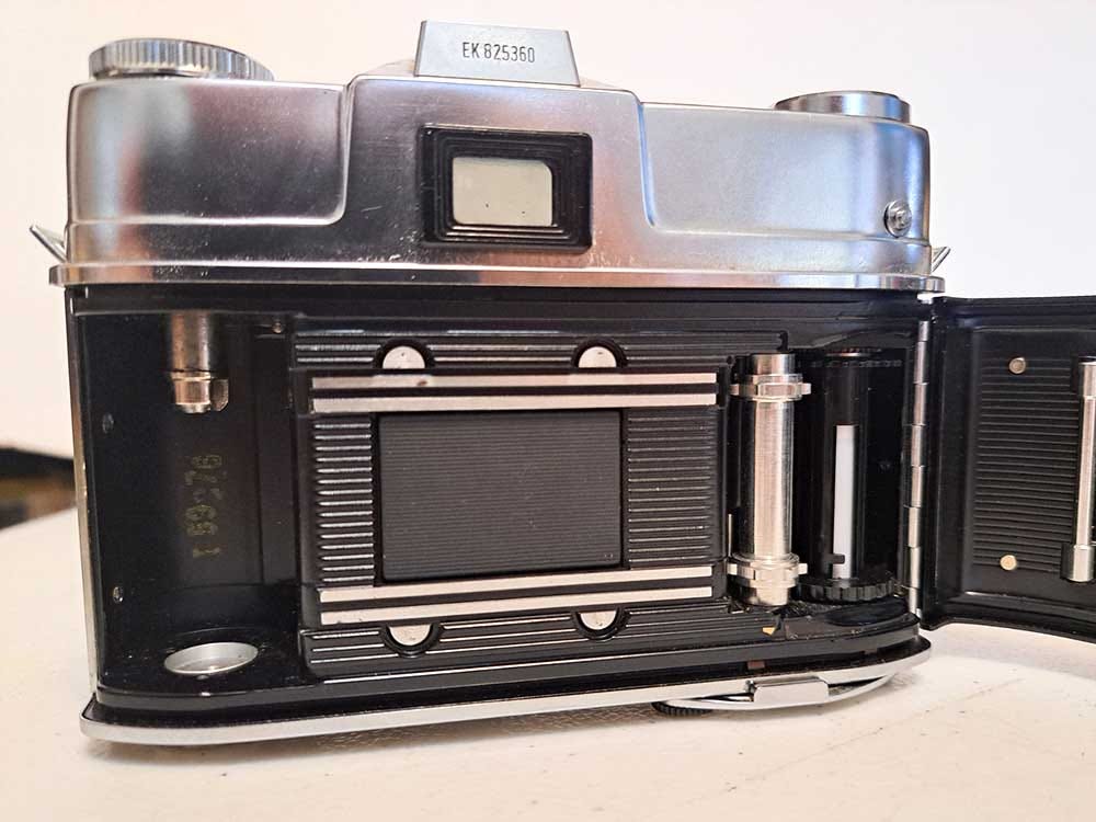 Kodak Retina Reflex III - by Sean Lamb