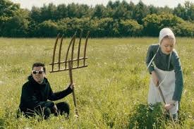 Watching This Great Sitcom ...