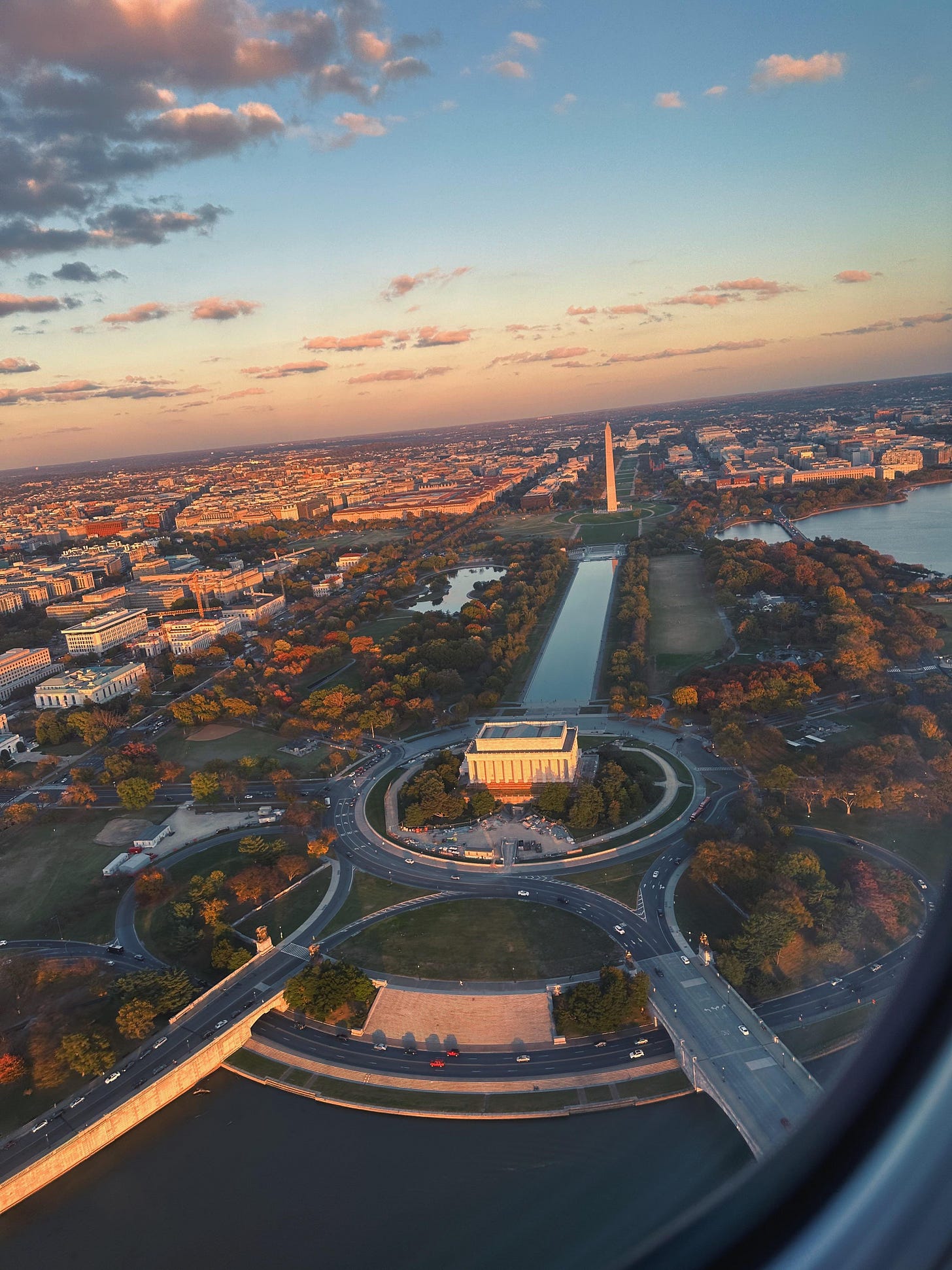 Lovely views while landing at DCA : r/washingtondc