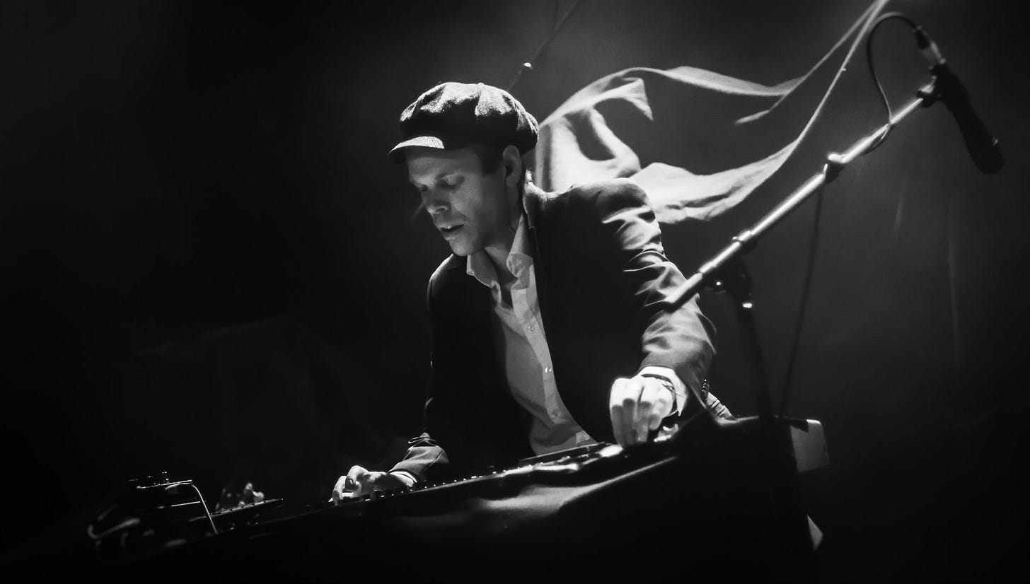 Ulf Lindemann bereichert Wien um eine regelmäßige Clubnacht und ...