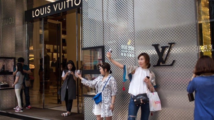 Luxury groups wait on Chinese stock take