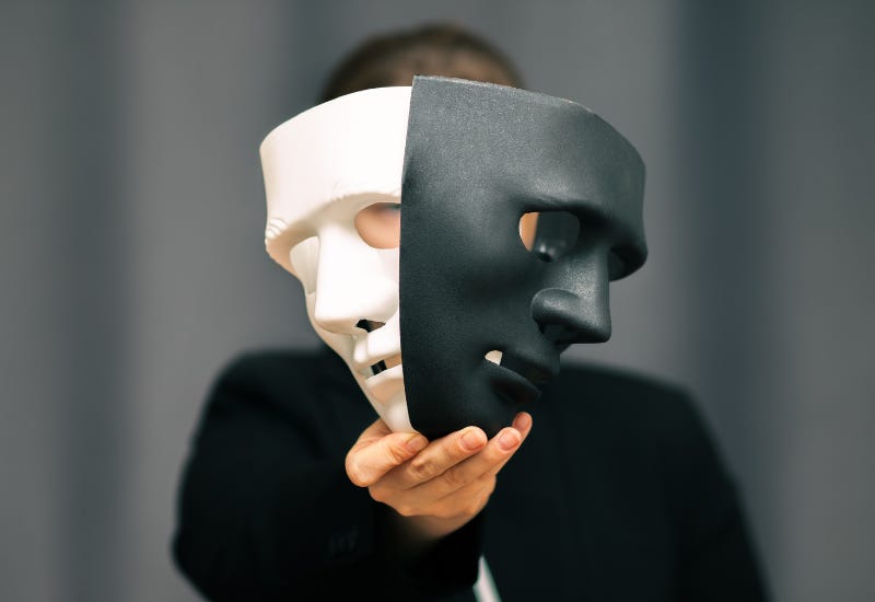 Antagonista e vilão são a mesma coisa? Entenda - Entre Sinopses