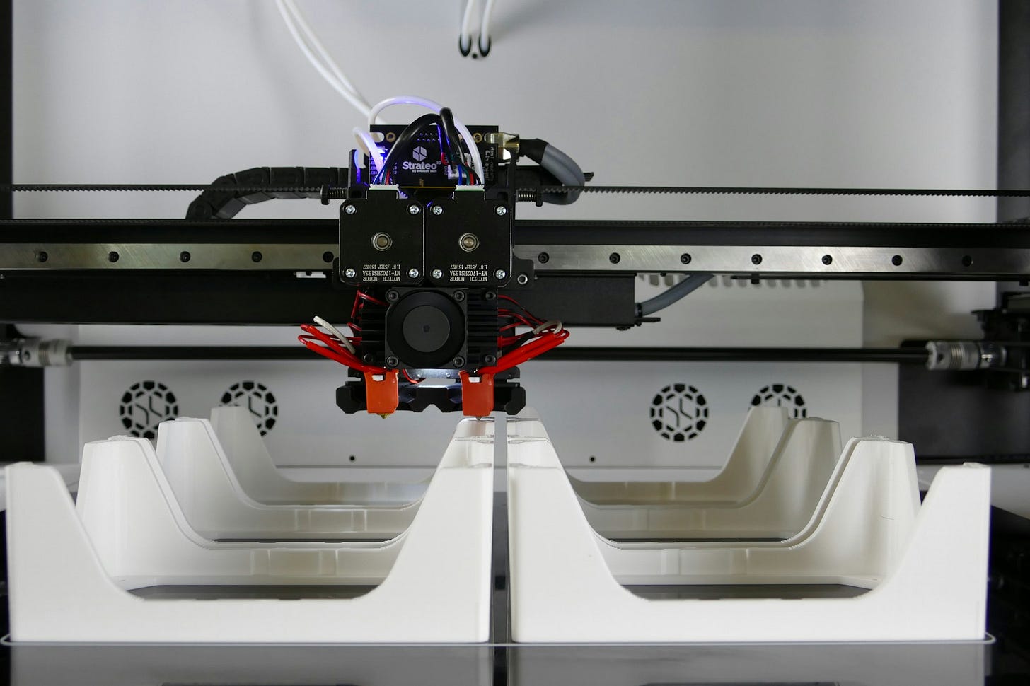 Professional production of parts on Strateo3D 3D printer Professional production of parts on Strateo3D 3D printer