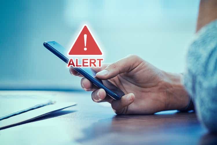 Emergency Alert security message on phone Emergency Alert security message on phone