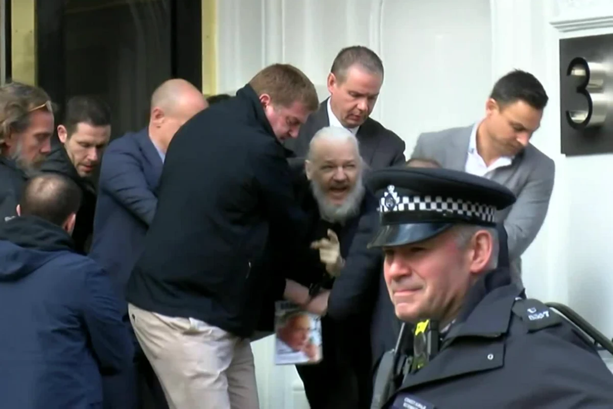 WikiLeaks Founder Julian Assange 'Dragged Out' of Ecuadorian Embassy, Arrested By UK Police.webp WikiLeaks Founder Julian Assange 'Dragged Out' of Ecuadorian Embassy, Arrested By UK Police.webp