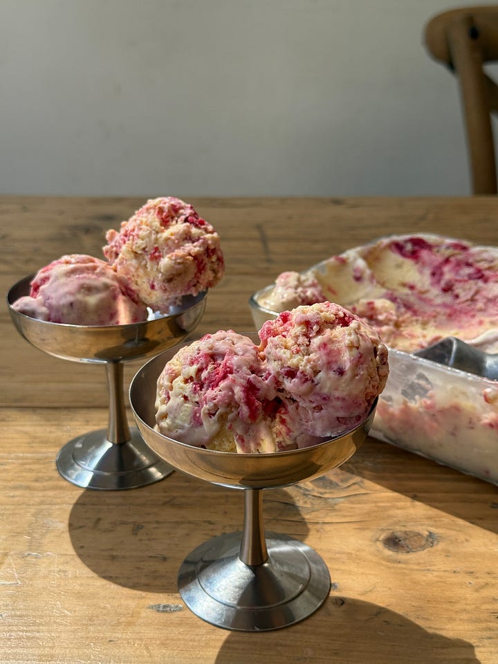 NO CHURN SHORTBREAD RASPBERRY RIPPLE ICE CREAM