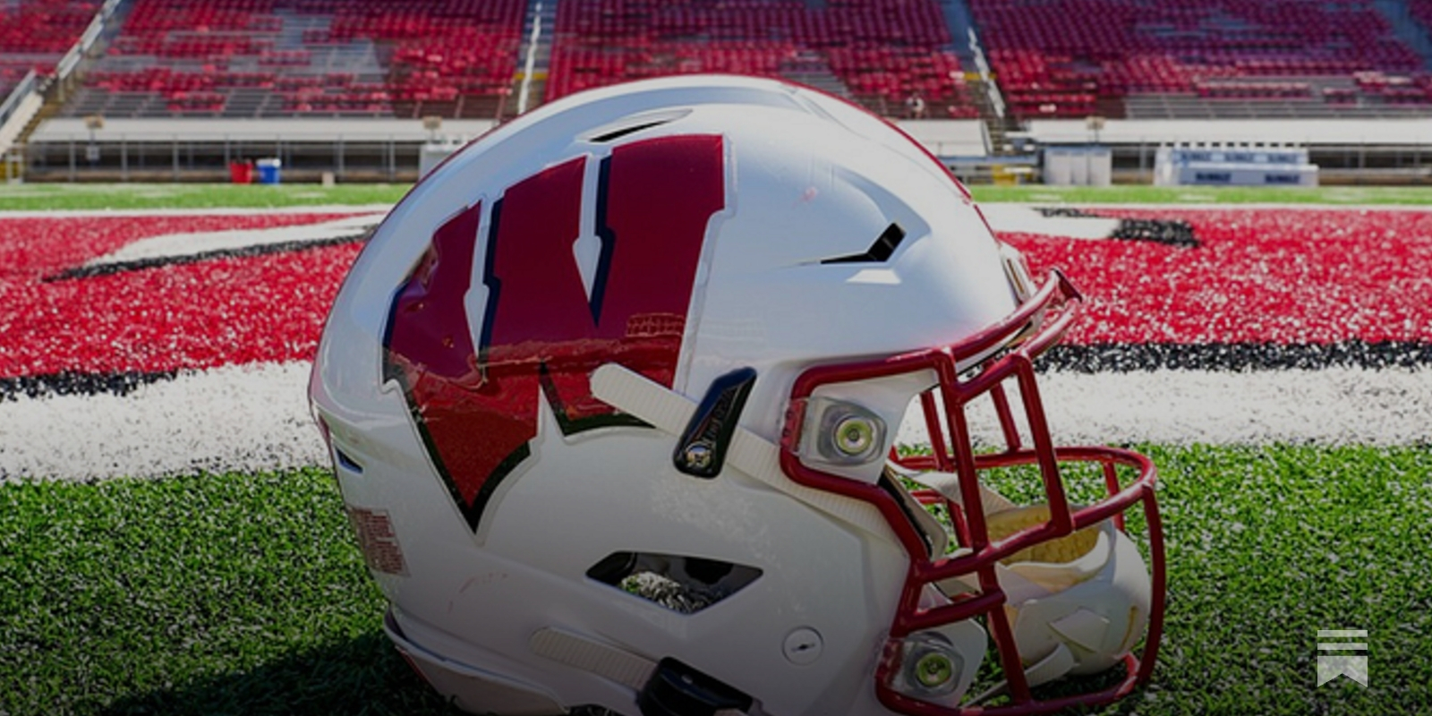 badgers football helmets Wisconsin Riddell Speed Mini Helmet : Sports & Outdoors The perfect collectible or gift Wisconsin Badgers Riddell Speed Authentic