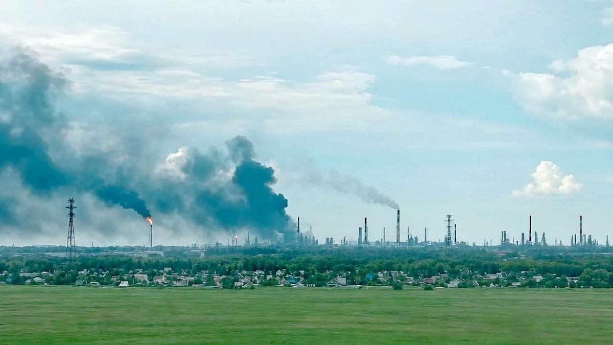 Ukraine’s Refinery Strikes Push Russia’s Fuel Crisis Toward Structural Problem
