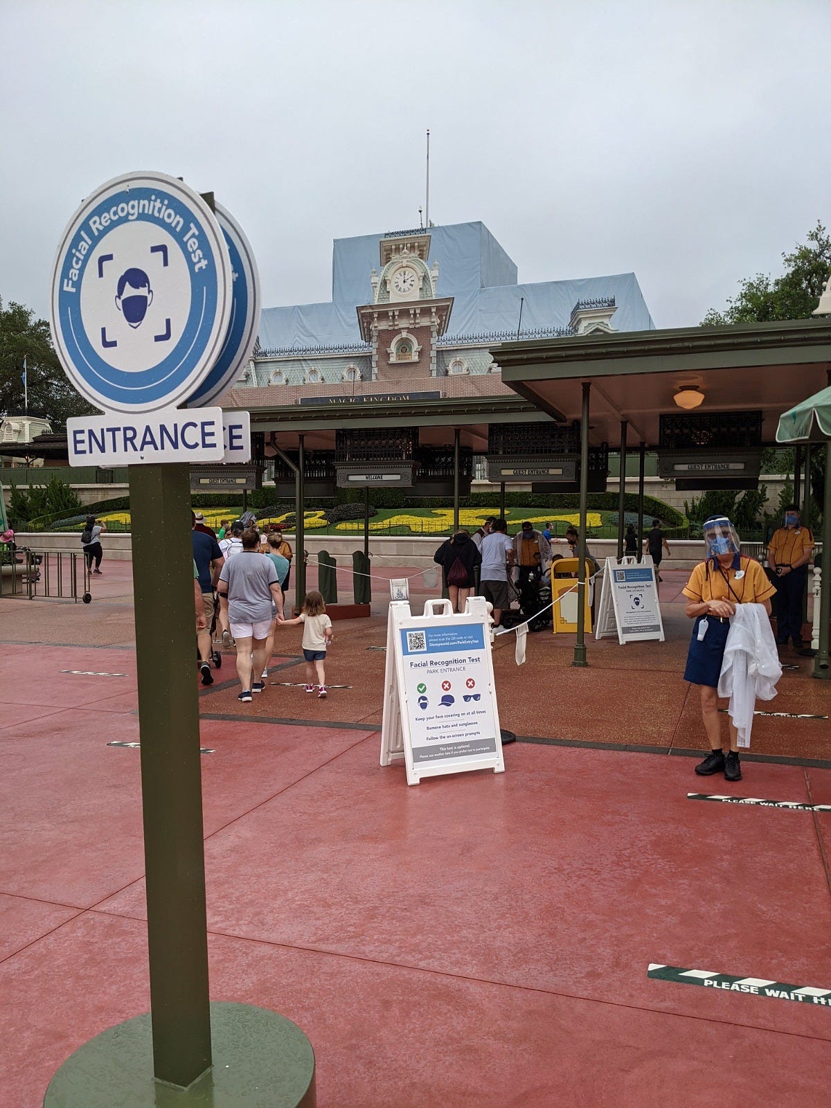 A sign for the 2021 facial recognition test at Magic Kingdom. Image: Kches16414 via Wikimedia Commons A sign for the 2021 facial recognition test at Magic Kingdom. Image: Kches16414 via Wikimedia Commons