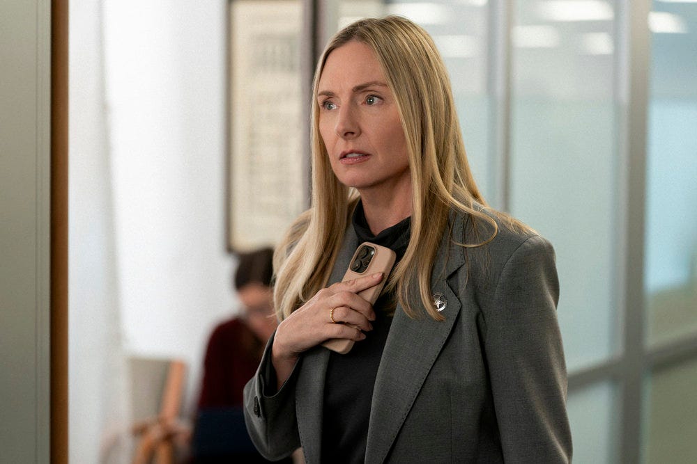 LINE OF FIRE -- "Cul-de-Sac" Episode 105 -- Pictured: Hope Davis as Jane Hollingsworth LINE OF FIRE -- "Cul-de-Sac" Episode 105 -- Hope Davis as Jane Hollingsworth