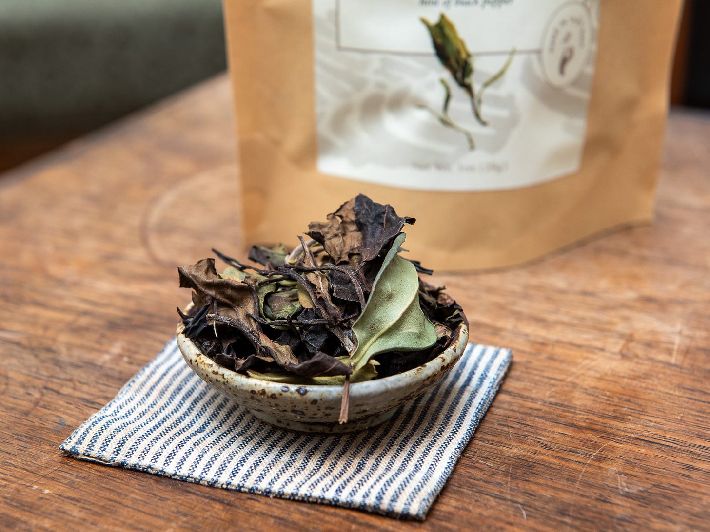 ID: Spring forest white dry tea leaves ID: Spring forest white dry tea leaves