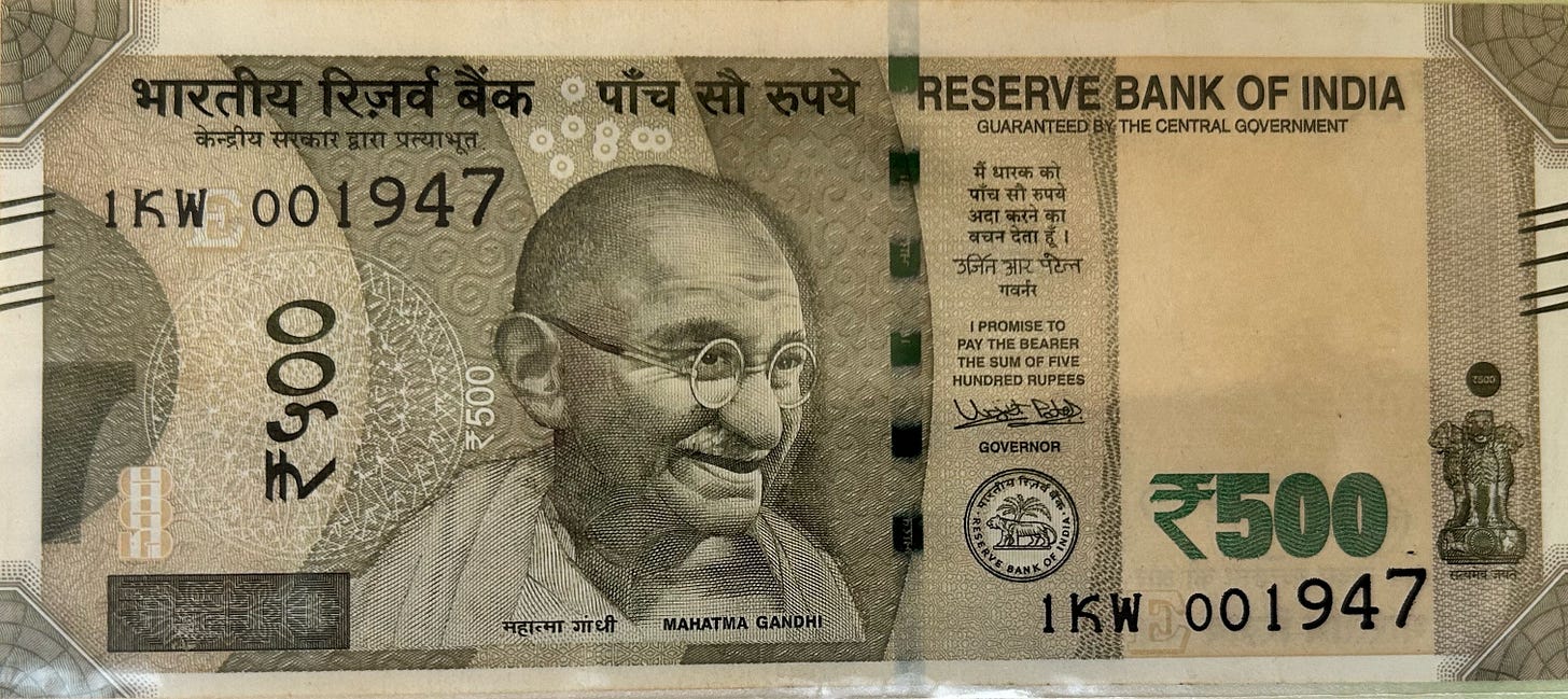  A 500 INR bill with the serial number "001947," corresponding to the year India gained independence