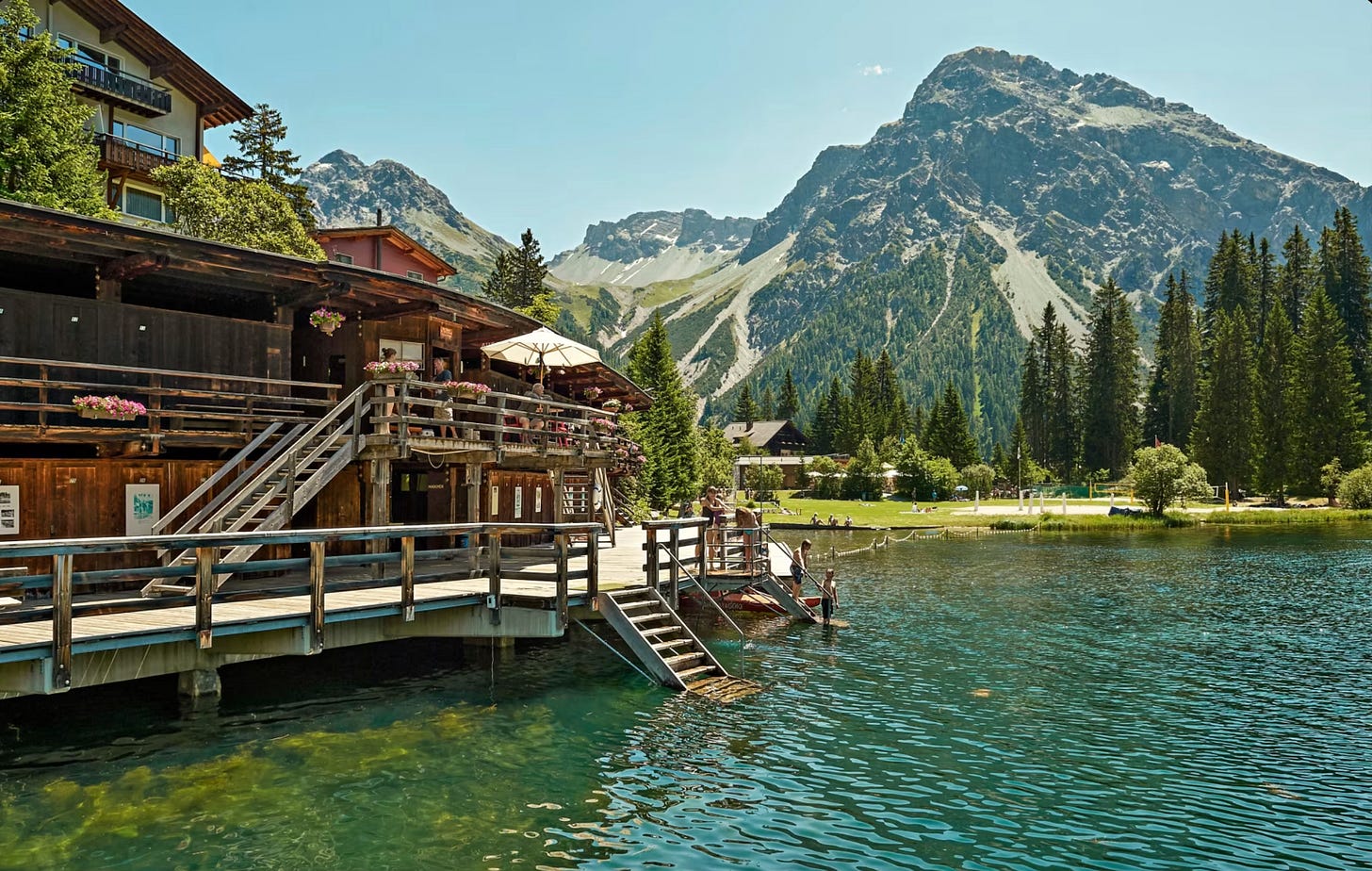 Untersee Arosa, a stylish lido with great scenery.