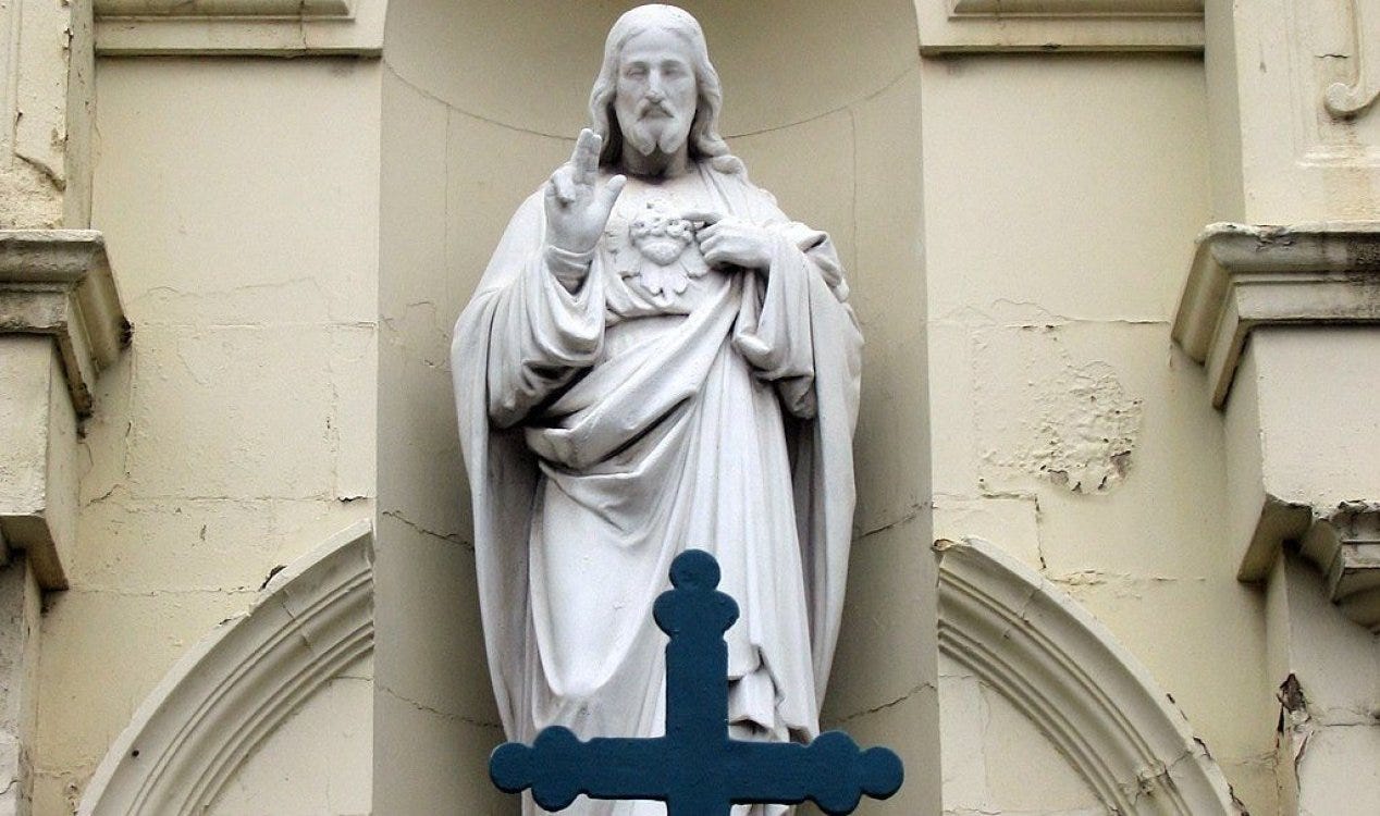 Pastor morre ao tentar replicar jejum de 40 dias. Pastor morre ao tentar replicar jejum de 40 dias.