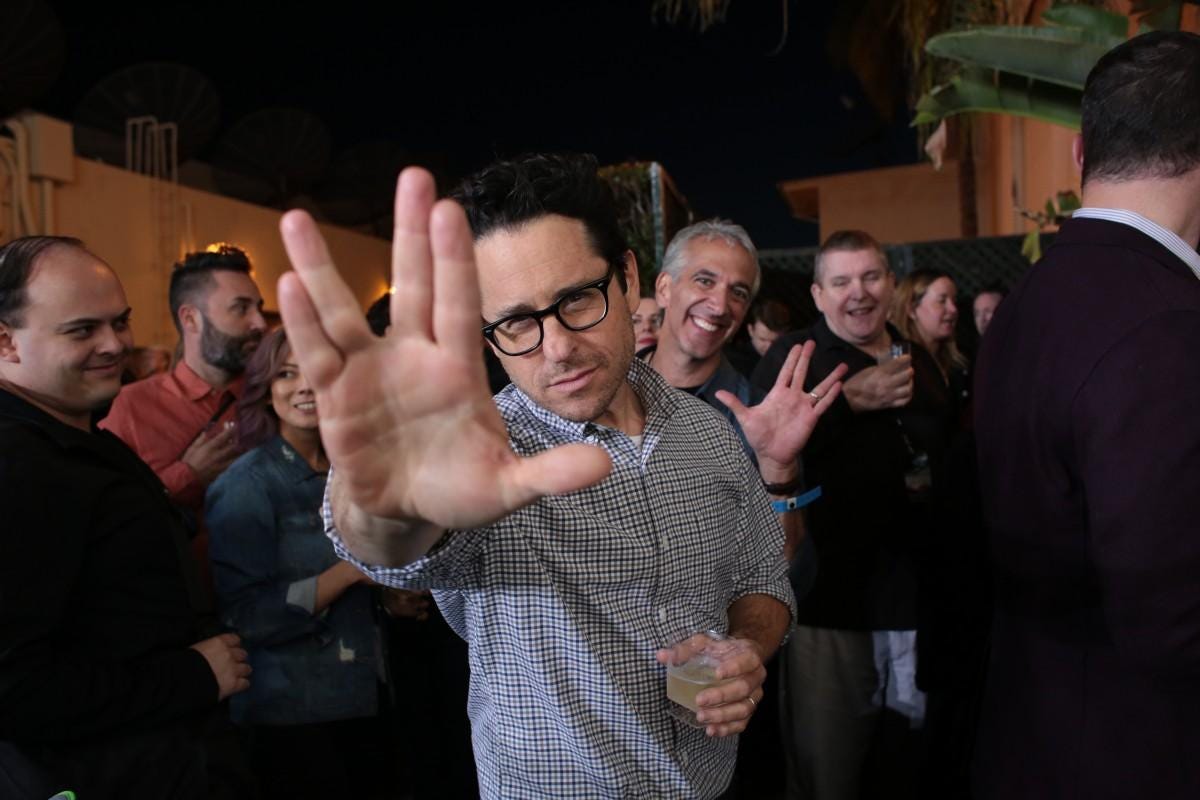 jj abrams brings back axanar for fans 2016 images jj abrams brings back axanar for fans 2016 images