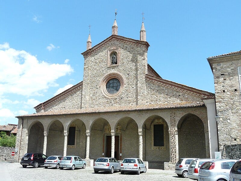 File:Bobbio-abbazia di san colombano-esterno6.jpg