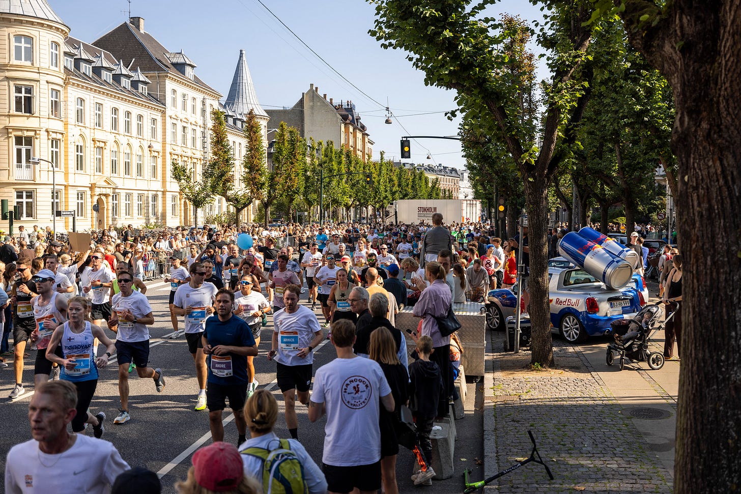 Crowd support at the Copenhagen Half Marathon