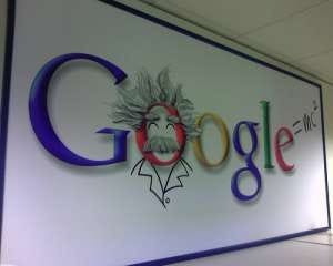 Google-Logo am Google Kirklandplex Google-Logo am Google Kirklandplex