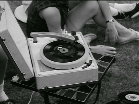 266 1950s Record Player Stock Videos, Footage, & 4K Video Clips - Getty  Images