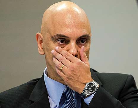 Juiz Federal condena União em R$ 20 mil por erro de Alexandre de Moraes (STF) ao bloquear rede social de ex-deputado 