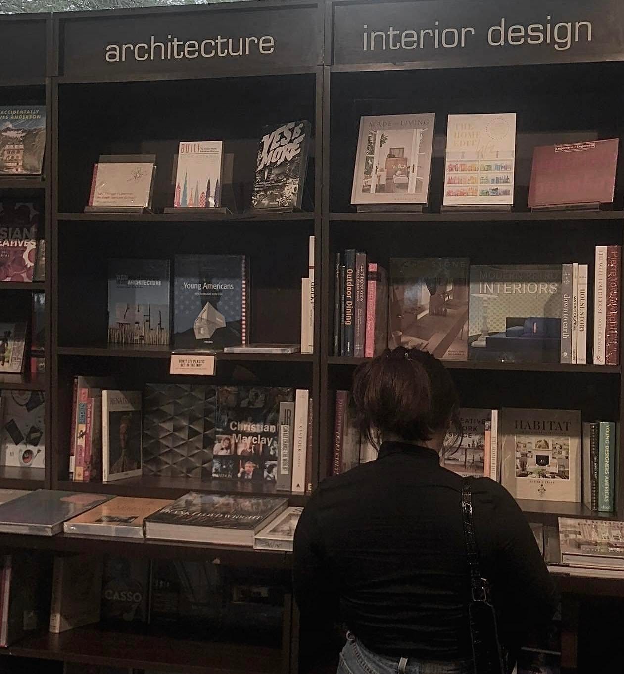 No description available.