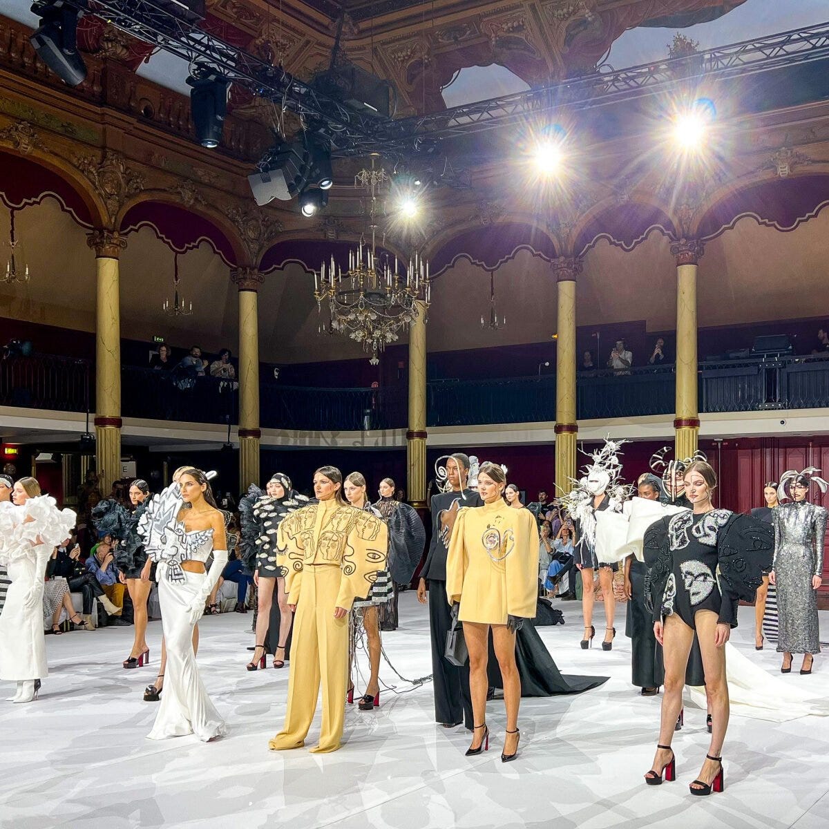 Alta Costura de Paris 2024: desfiles são antecipados para evitar choque com jogos olímpicos