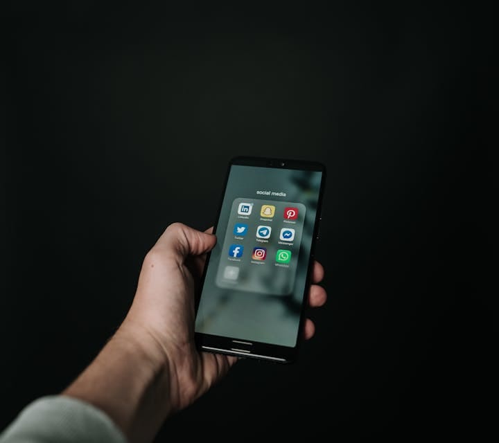 Mastering Social Media for Writers Mastering Social Media for Writers