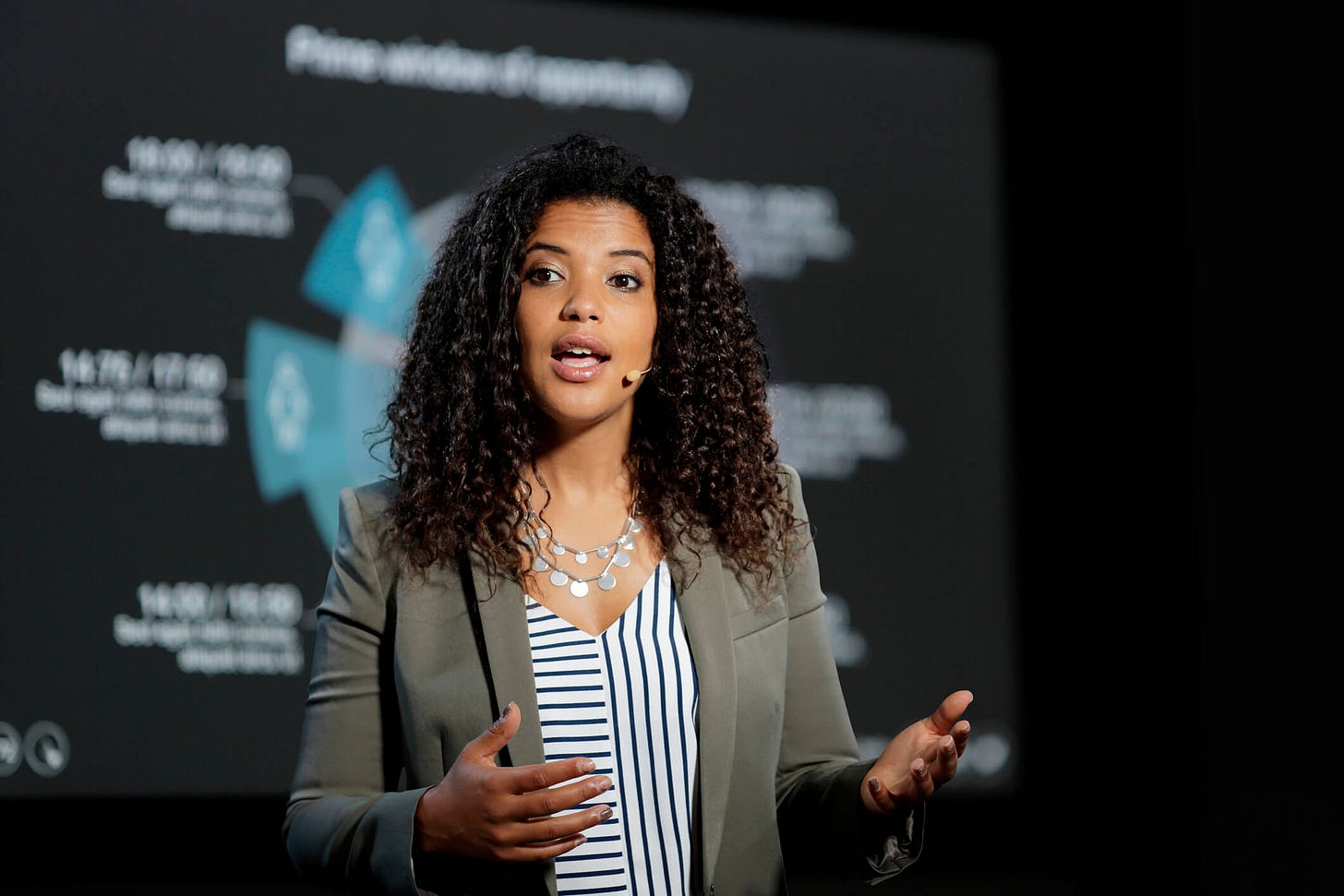 Thought Leadership: 6 Ways to Develop and Share Your Unique Voice