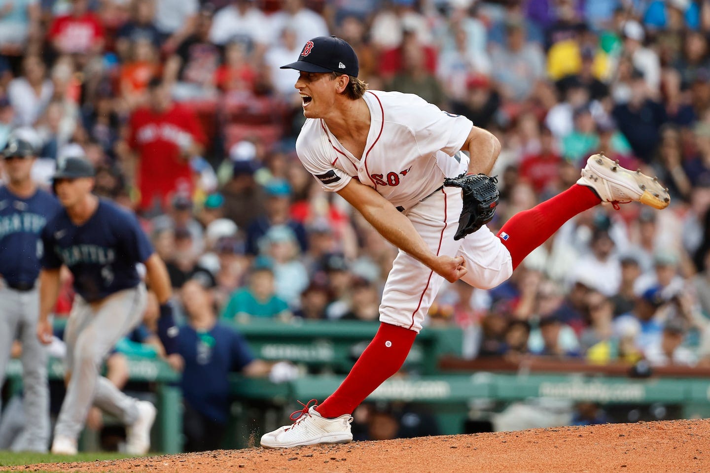Reliever Lucas Sims gets right in the mix, delivering on hopes to help Red  Sox win ballgames - The Boston Globe