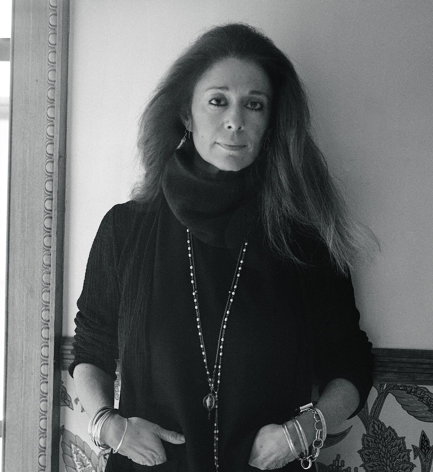 In Jorie Graham's Poetry, the End of Days and the Pleasures of the Flow -  The New York Times