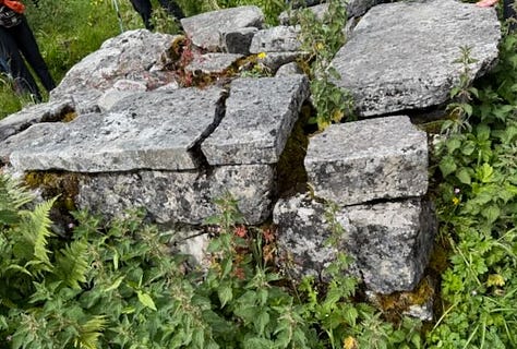 Stone walls 7 grave from the burren
