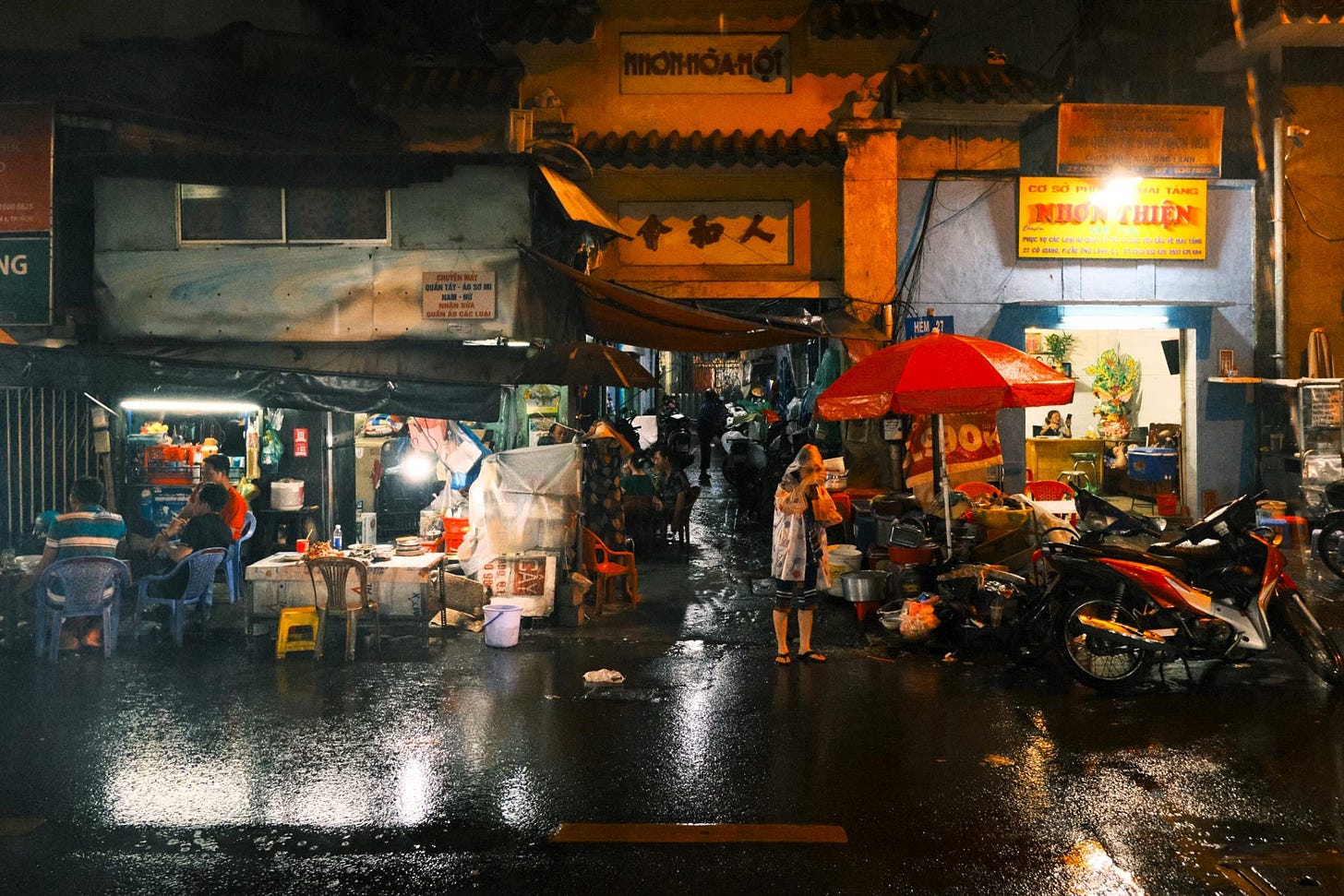 Co Giang street food street, Ho Chi Minh City, Saigon, Vietnam