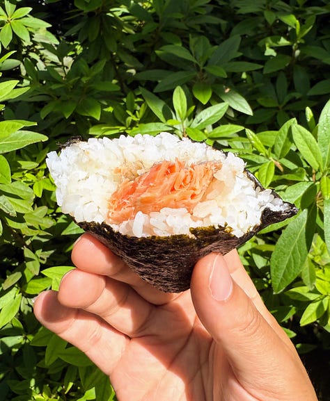 Various onigiri and hand rolls