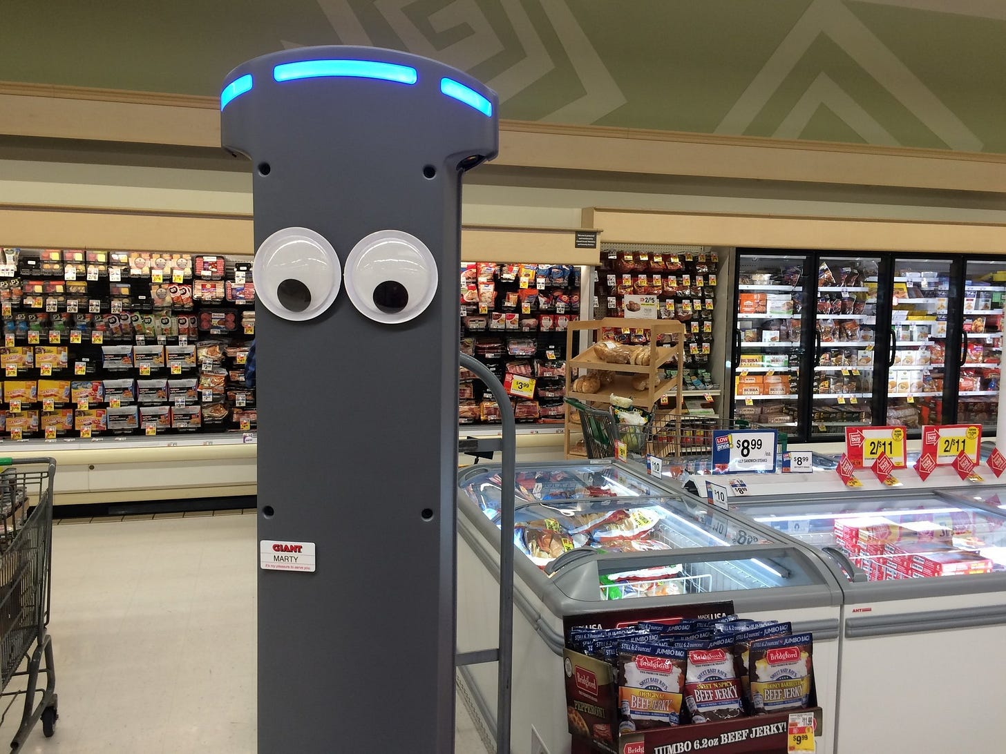 Image result from https://www.pennlive.com/food/index.ssf/2017/10/robot_giant_ahold_usa.html