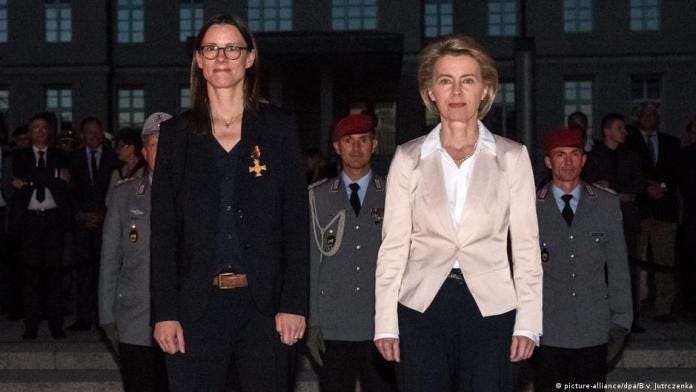 Deutschland 2018 | Verabschiedung Staatssekretärin Katrin Suder durch Ursula von der Leyen Deutschland 2018 | Verabschiedung Staatssekretärin Katrin Suder durch Ursula von der Leyen
