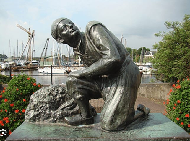 A Dike (the world under Capitalism) and a Yank and a Dutchman Exploring on their BettBeat Channel The World