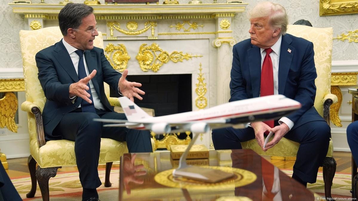 Ukraine updates: Trump warns Russia of 'very severe tariffs' – DW –  07/14/2025