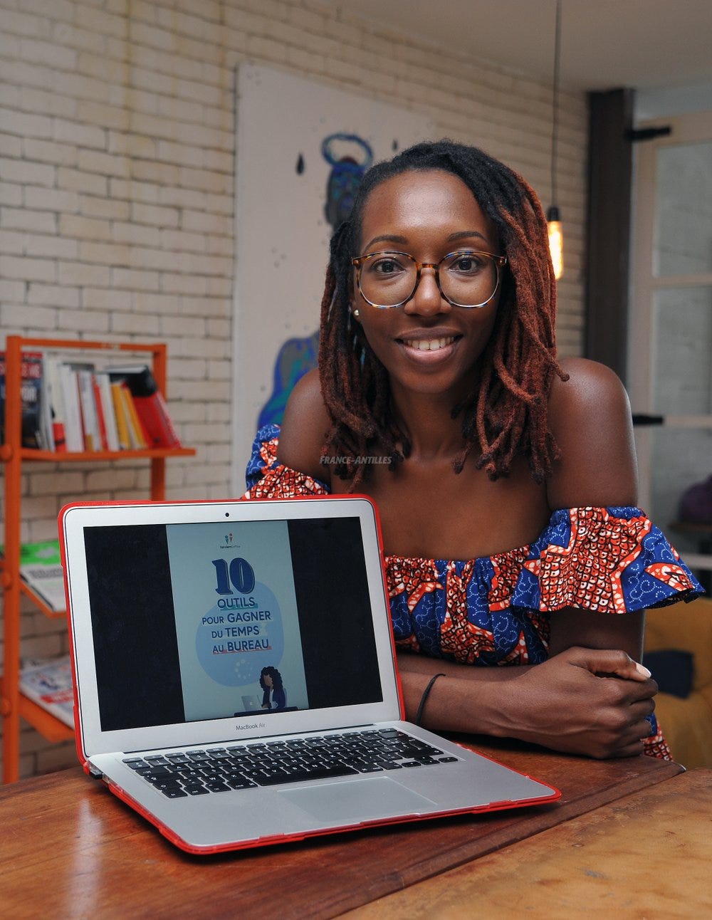 Depuis juillet, Florence Dorsile a installé son activité au Spot Coworking, à Jarry.