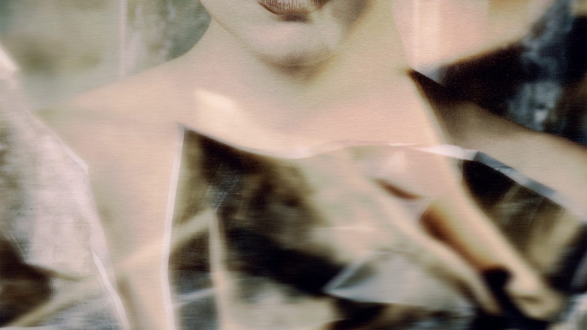FR 171: Martyna Basta Is Seeking Shelter in Sound